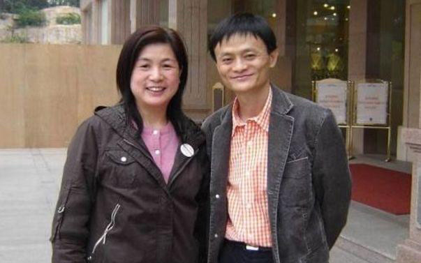 看看马云的儿子马元坤,再看看女儿马雪,网友:基因真强大