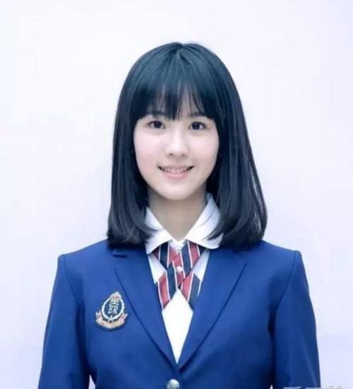 最美证件照女神哪家强她的女神地位不可动摇一如既往的清纯靓丽