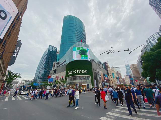 上海南京路步行街的"尴尬"商场,地理位置优越,却没