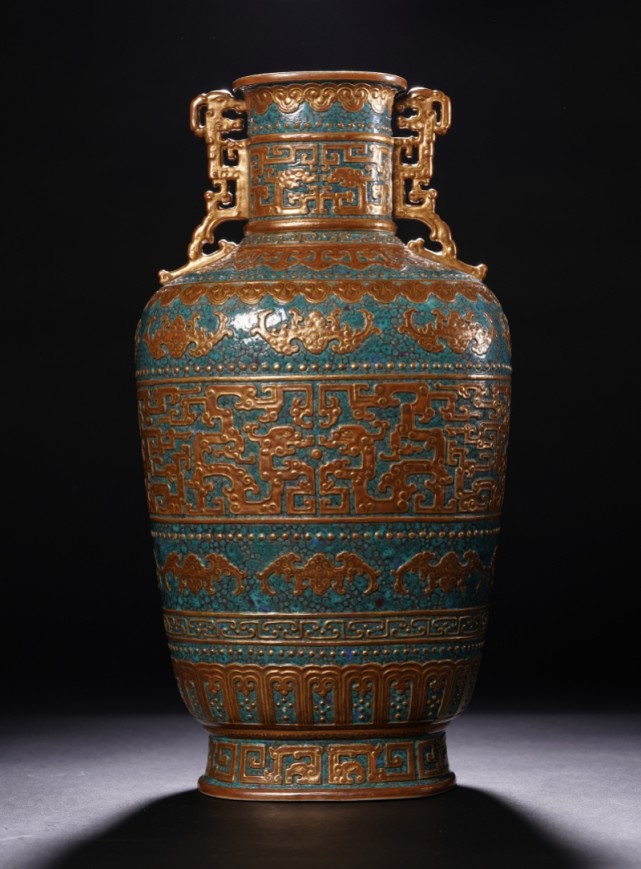 乾隆洋彩百鸟朝凤大转心瓶”领衔保利春拍古董珍玩板块-腾讯新闻