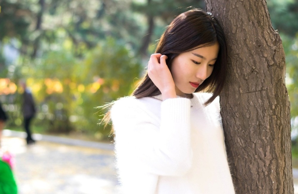 你喜欢的女人有这些表现说明她不喜欢你仅仅是想吊着你