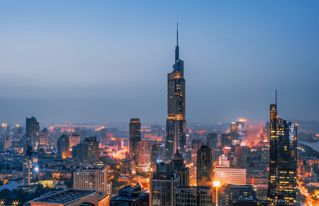 中国第一强省之争，江苏追赶广东，越追越远了吗？（最新发布）