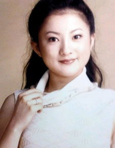 小婉君金铭,9岁爆红,19岁上北大,今40沦为路人太可惜了