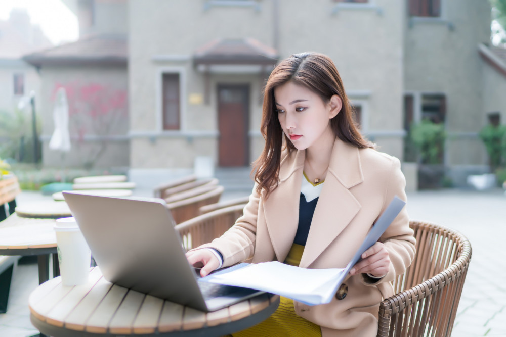 90后精英女性职业生涯很孤独但也要活得万丈光芒