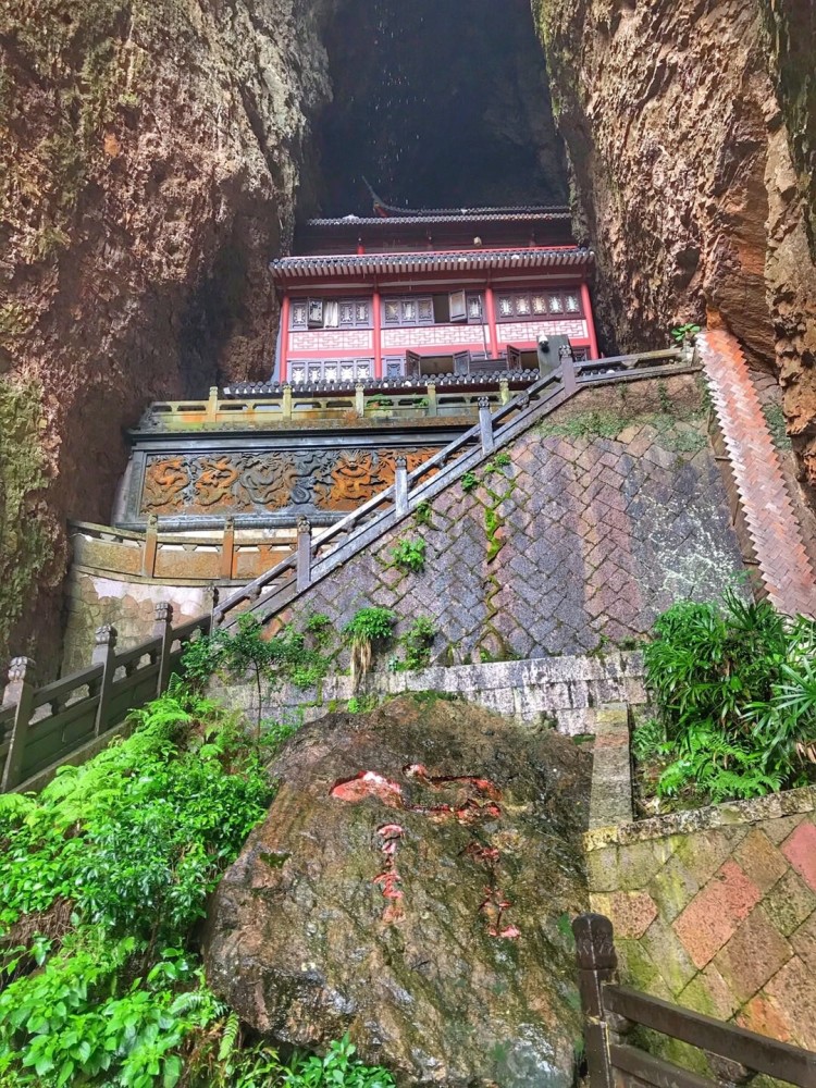 雁荡山灵峰景区是最有特色的