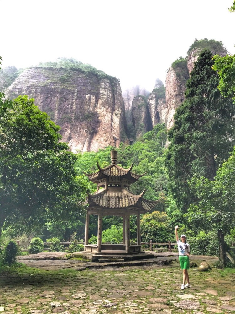 雁荡山灵峰景区是最有特色的