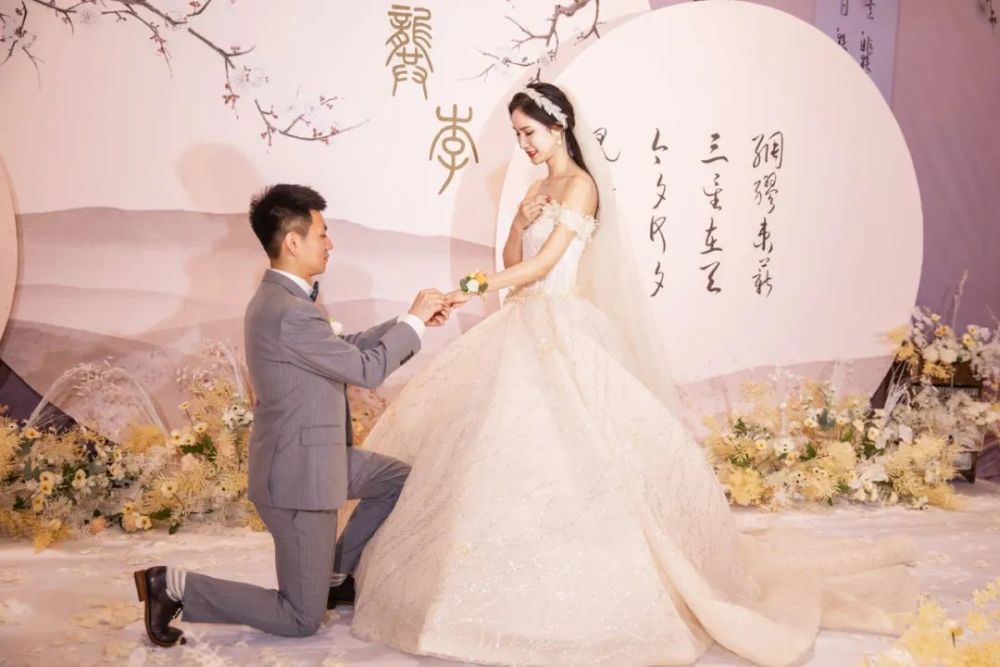 部队婚纱_部队黑板报(3)