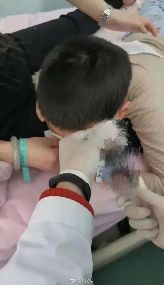 热搜上的学校,远比豫章书院惊悚
