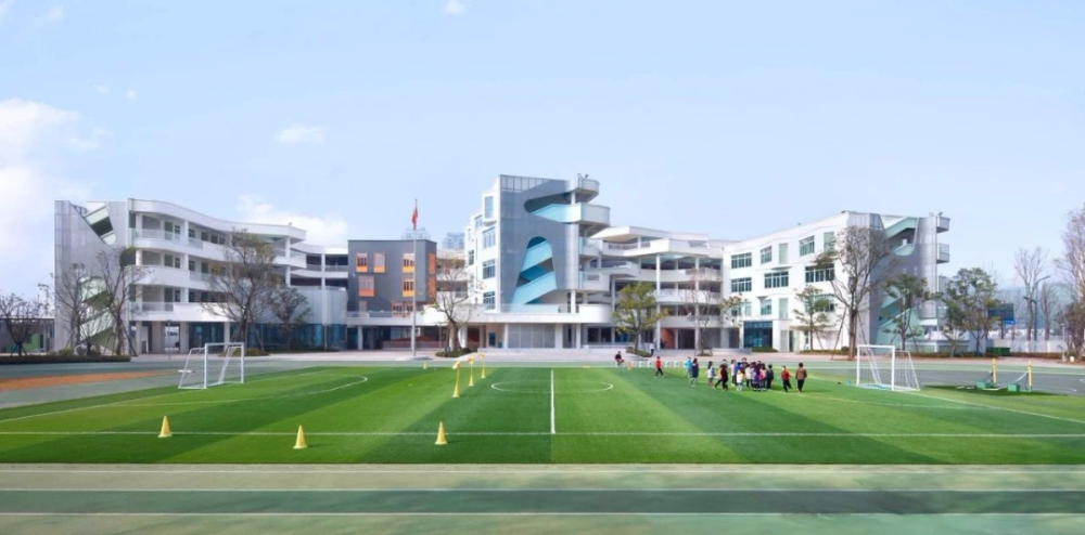 小学 幼儿园建筑设计:成都麓湖哈密尔顿学校幼儿园/案例_腾讯新闻