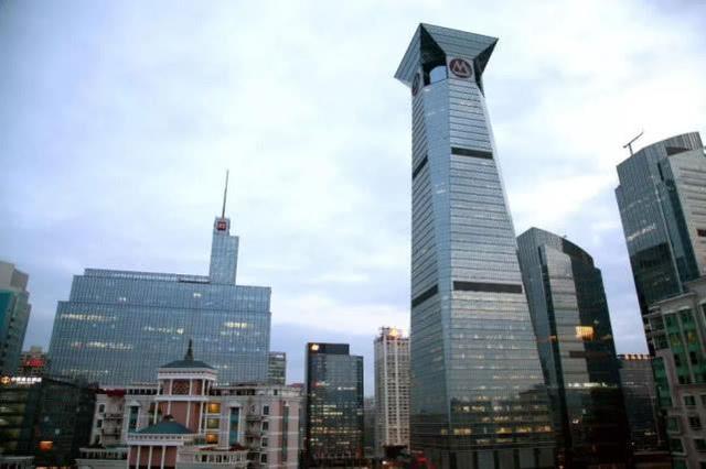 美国学者拍下深圳"招商银行"大厦,网友:中国建设太强大