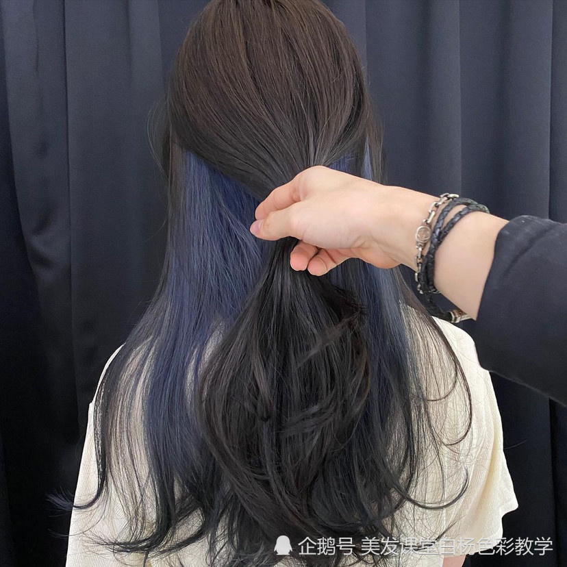 时尚心机的雾霾蓝挑染适合谁一起来看看吧