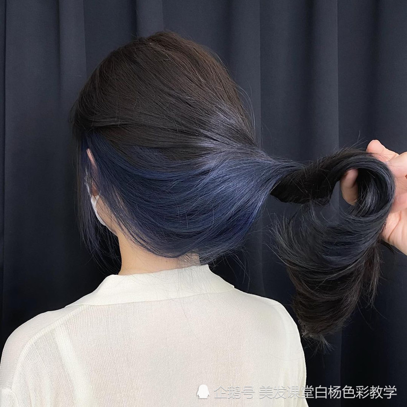 时尚心机的雾霾蓝挑染适合谁一起来看看吧