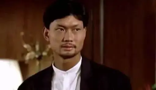 "香港第一打星"周比利,曾踢断李连杰手臂,如今63岁现状如何?