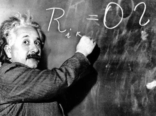 爱因斯坦对鬼的解释,所谓的鬼魂就是脑电波!