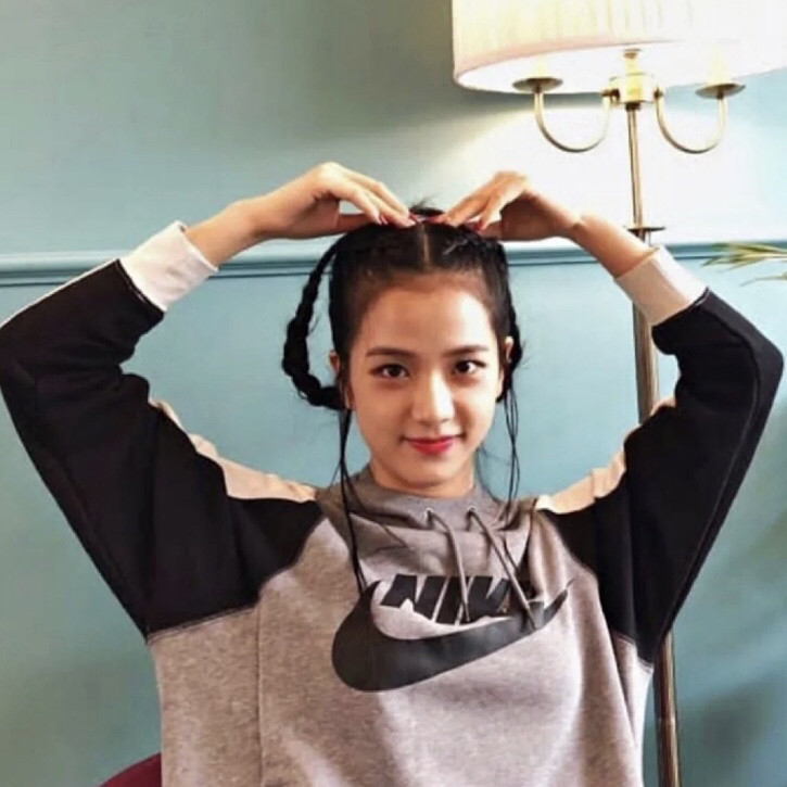 blackpink jisoo绝美头像,每日一问yg今天对智秀公平了吗