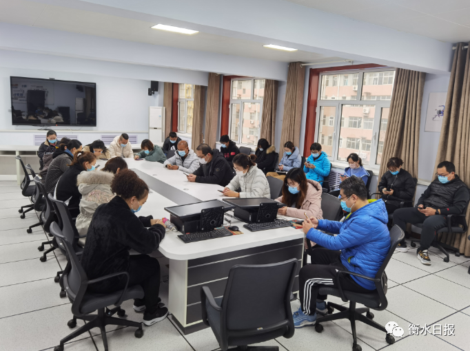 衡水日报社组织互联网从业人员参加线上考试