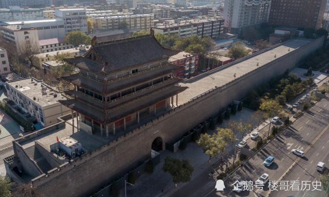 晋王府的来历 大明建国之后,开国太祖朱元璋力排众议,决心封建诸王