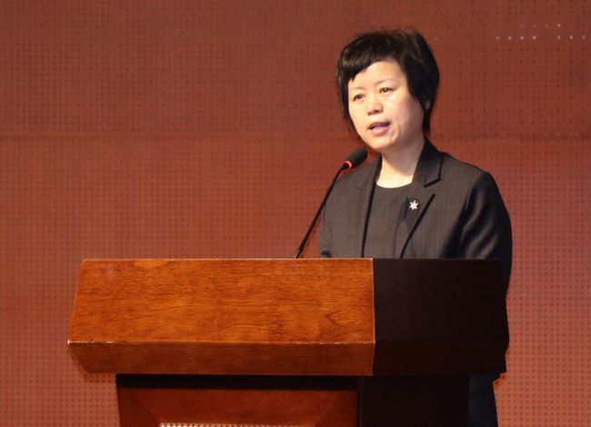 郑州市文联党组书记,主席景雪萍讲话