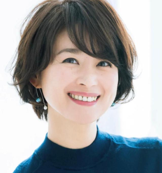 40岁女人想减龄试试这几款发型时髦洋气看起来还贵气