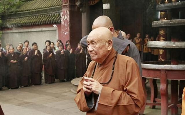 1931年朝拜九华山,梦参老和尚亲见地藏菩萨塔,深受影响一生弘法