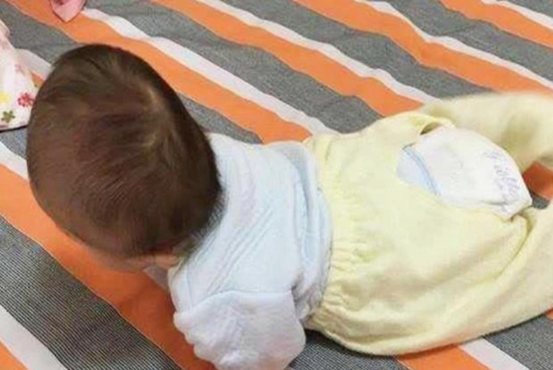 小孩喜欢张嘴是什么命