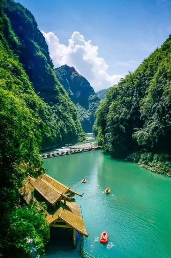 重庆旅游必去的十大景点彭水阿依河低音号旅游