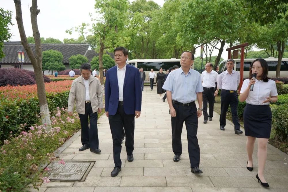 长三角三省一市人大农业与农村工作座谈会在苏州召开