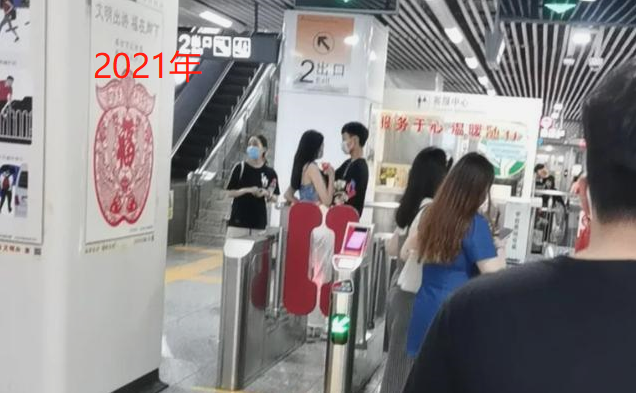 只要拿到冠军,就能看到徐杰跟女友逛街的照片