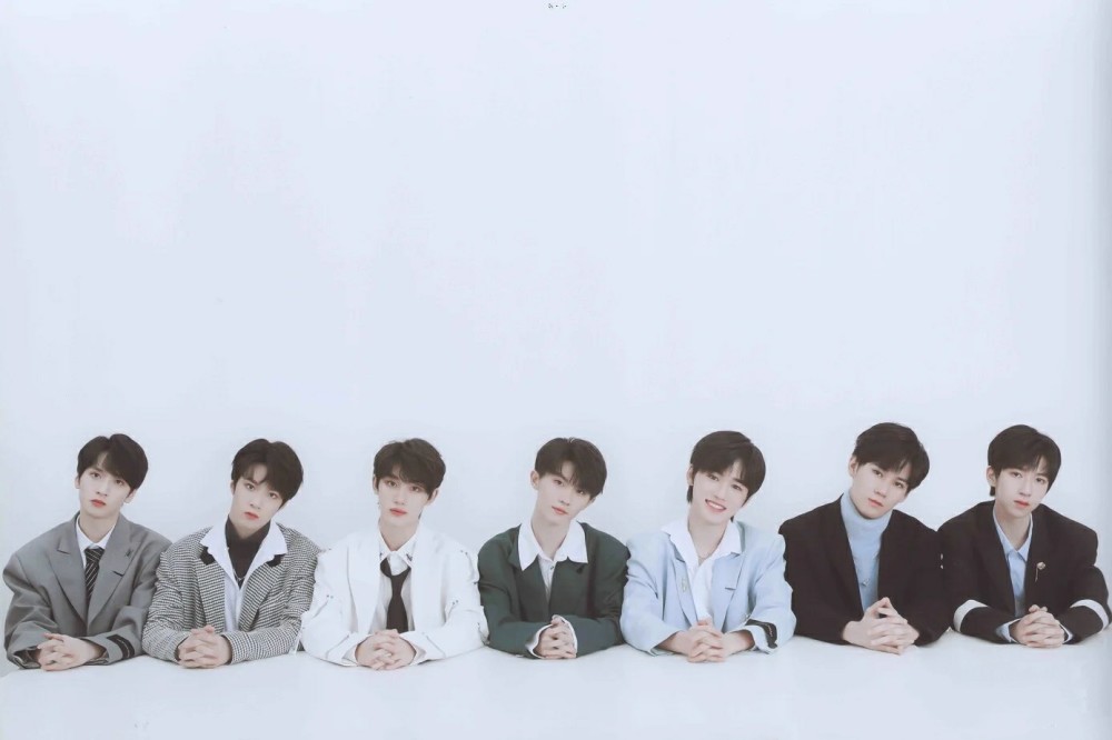 tnt时代少年团睡衣舞台,tnt时代少年团穿睡衣的 tnt时代少年团,他们已经横空出世了