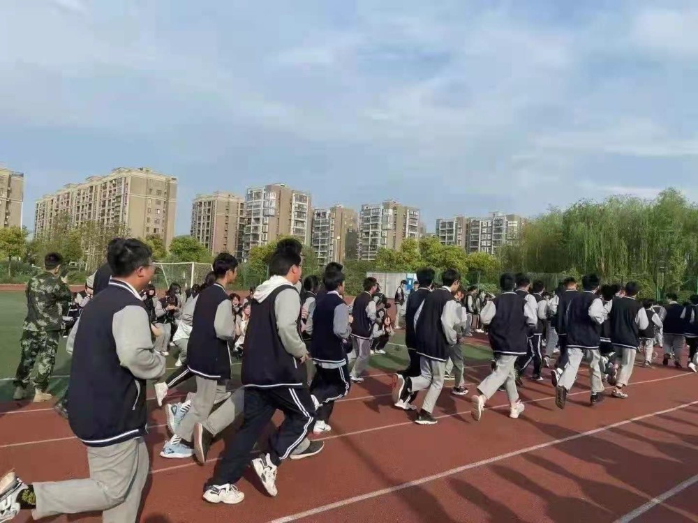 杭州职达电商学院32五年一贯制全日制培养圆梦高技能人才教育