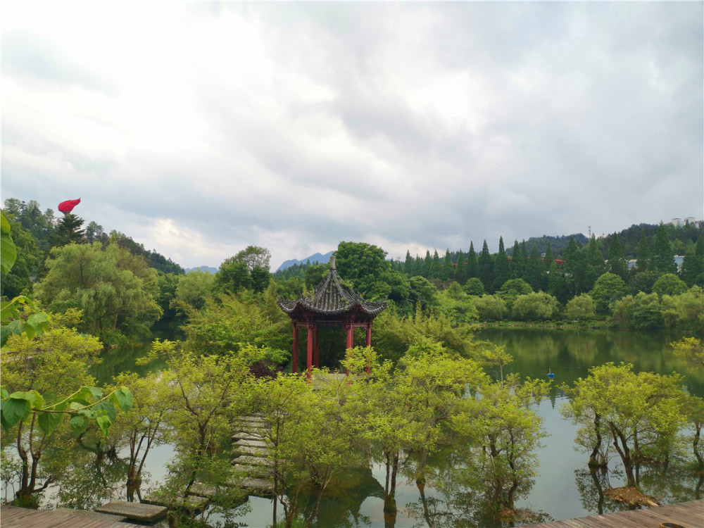 美丽吉安:井冈山挹翠湖公园风景如画