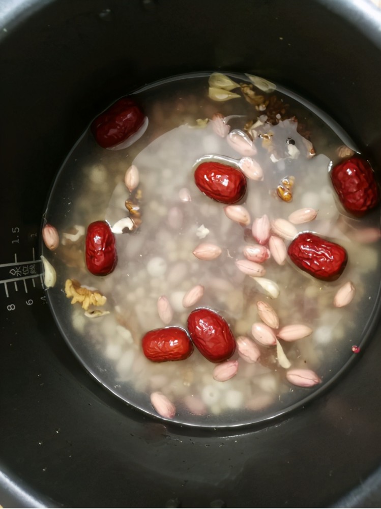 预约第二天早上开始煮粥,5,早上起床就可以喝上香甜可口的养颜粥啦