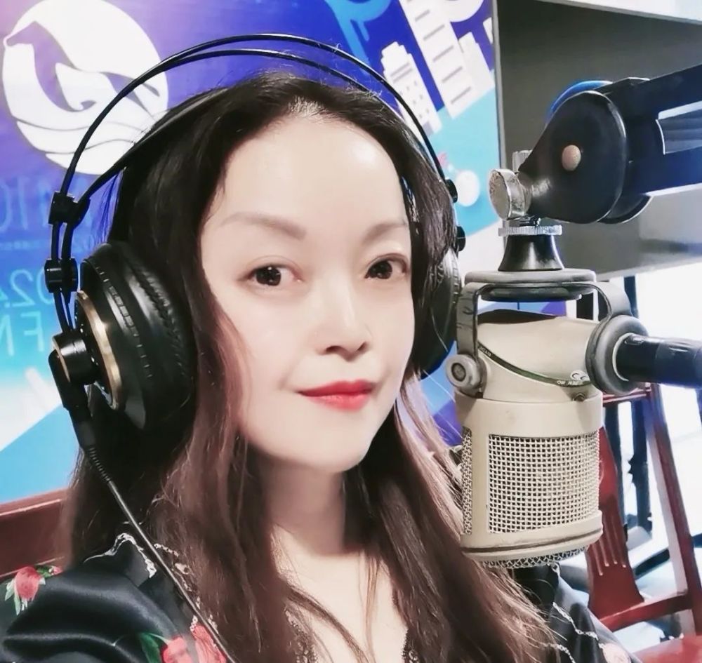南昌fm969早高峰主持人,南昌fm969主持人 交广主播 国家二级播音员,fm102.4靖江交通广播早