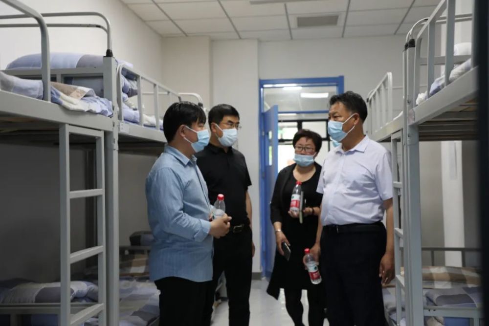 定州市育龙双语学校到开元学校交流考察