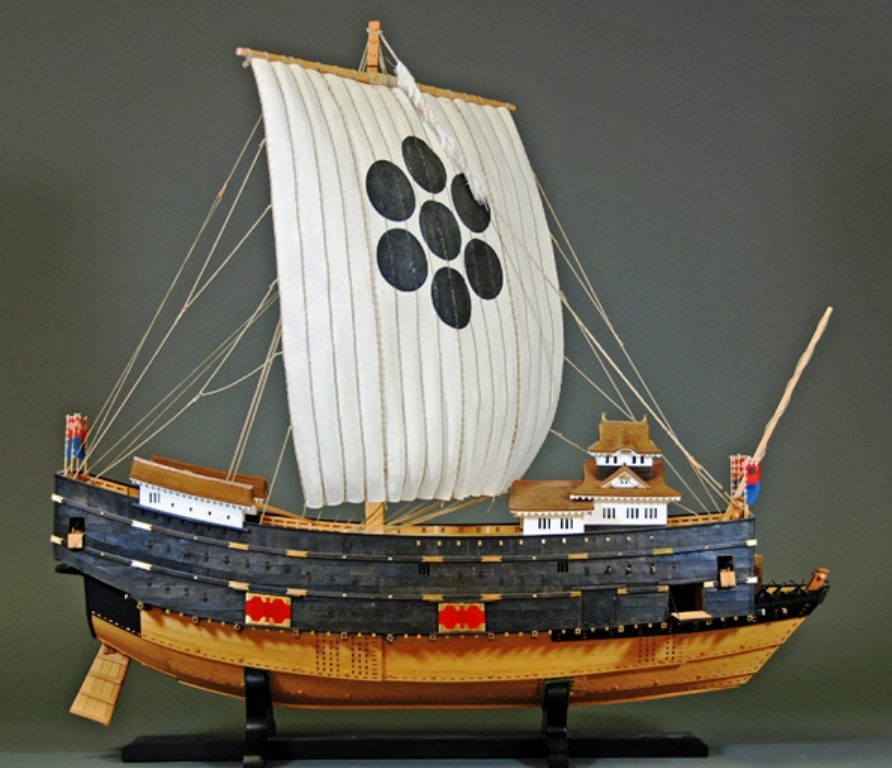 丰臣秀吉侵朝主力,能装数百武士的安宅船,和大明战船比谁更强?