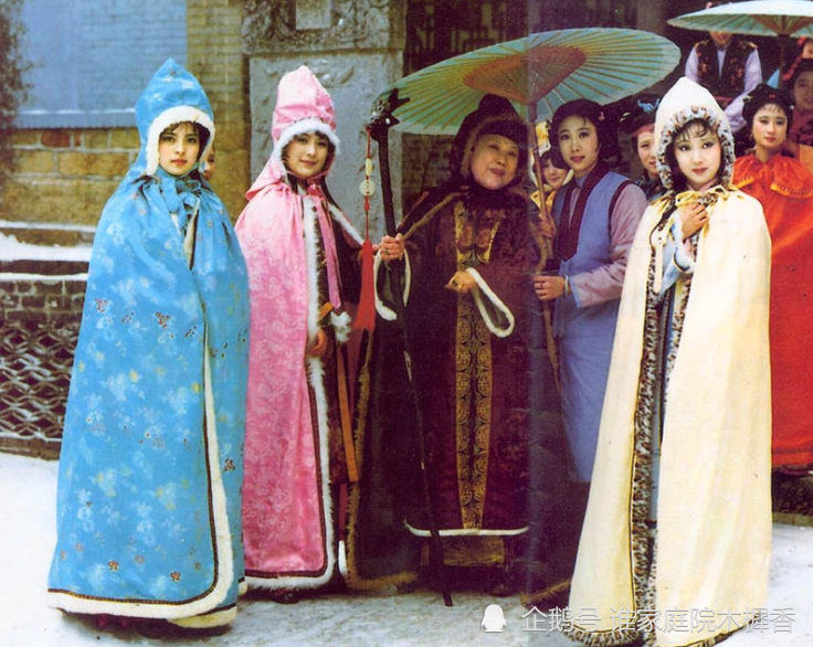 在《红楼梦》里,贾母为什么从来都不赏黛玉衣服?