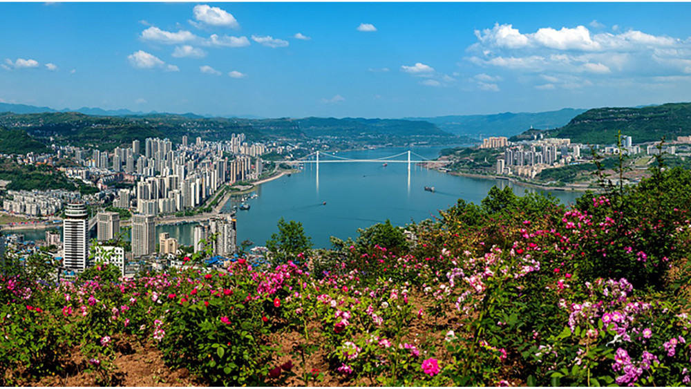 城在山中,水在城中,人在山水中,重庆万州人家门口的平湖旅游区