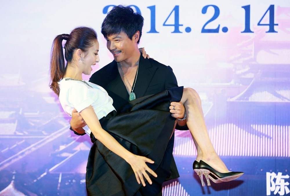 陈思诚520宣布与佟丽娅离婚 昔日恩爱瞬间回顾令人唏嘘