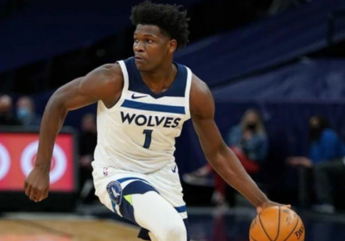 nba新秀榜:三球爱德华兹前两位 两人均3次月最佳新秀争年度新秀