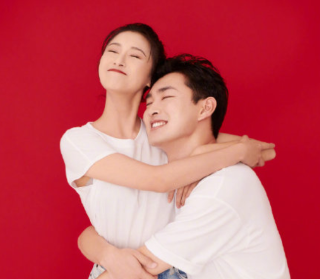 王彦霖艾佳妮宣布结婚!两人是大学同学,校服到婚纱的爱情酸了