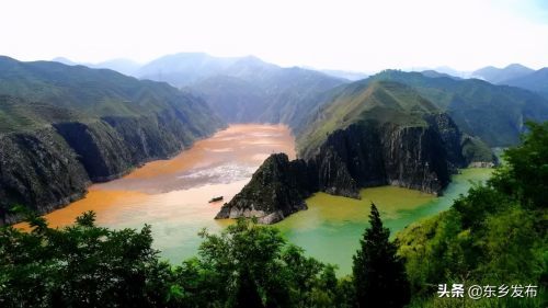 龙汇世界河流景观带是因洮河与黄河交汇而呈现出一种独特水景.