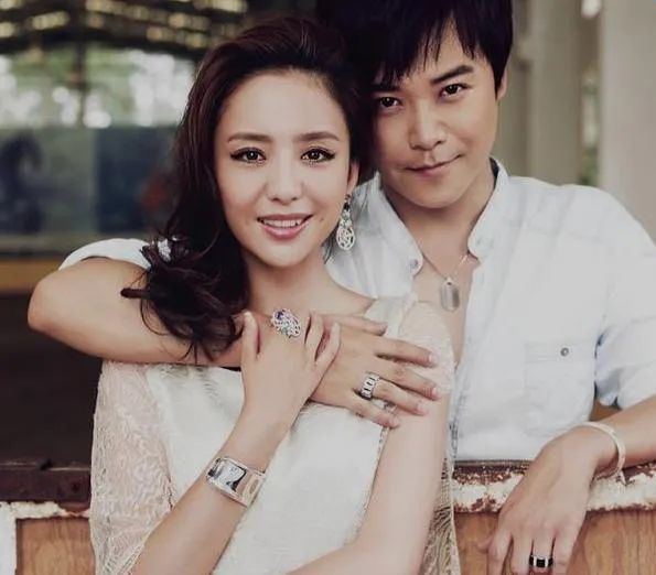 520官宣离婚,为什么大家都祝福佟丽娅?
