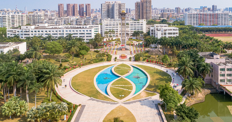 海南医学院