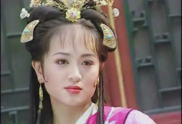 《上错花轿嫁对郎》开播20年,演员今昔大不同,有人翻红有人转行