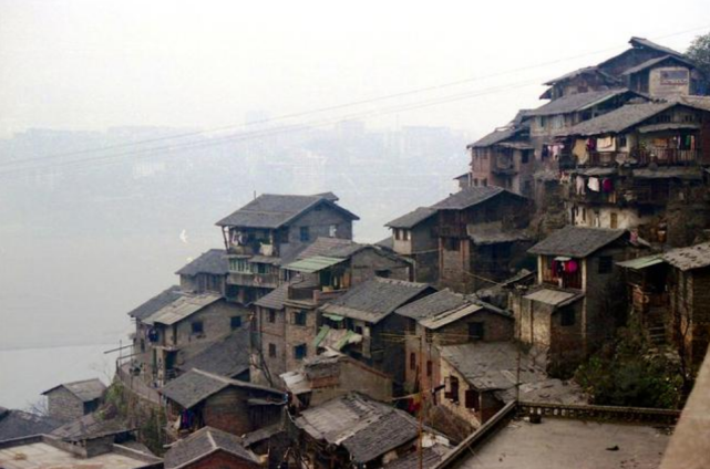 重庆老照片!80年代热闹非凡的街头,是否有你的身影!