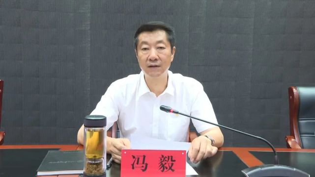 州委常委,州政协副主席,市委书记冯毅任楚雄市人武部第一书记