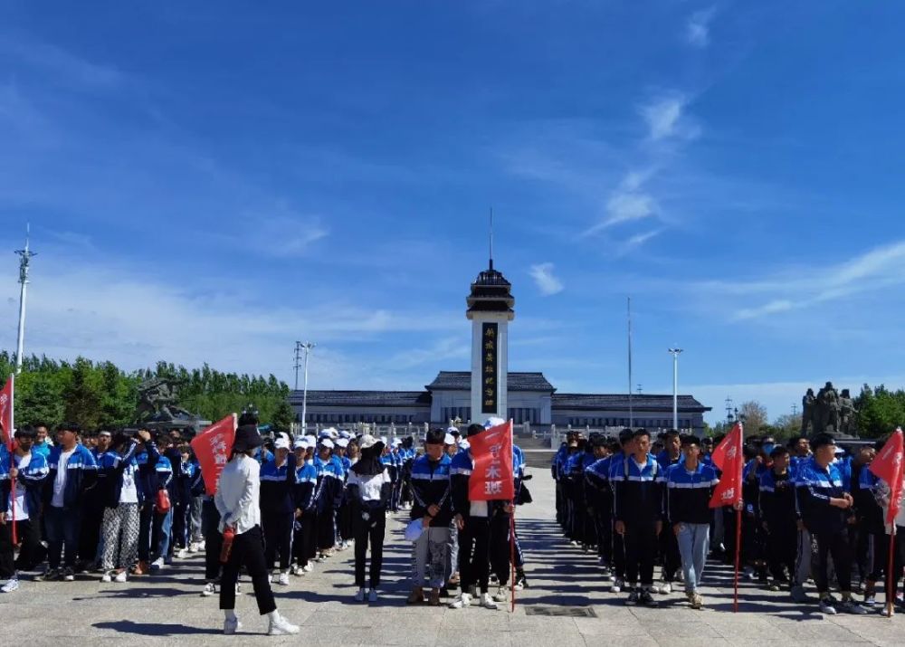 校园动态洮北区农业职业技术学校开展徒步十公里重拾长征精神活动