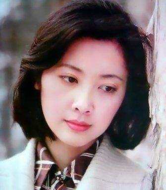 盘点8位女明星年轻时的旧照,贾玲年轻的时候,看上去非常的清纯