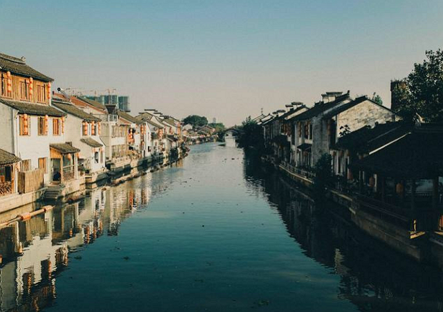 无锡市中心的一处景点,闹中取静,极具古典江南风格