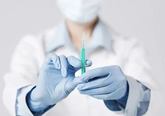新冠疫苗有副作用专家打完以后千万别做这件事